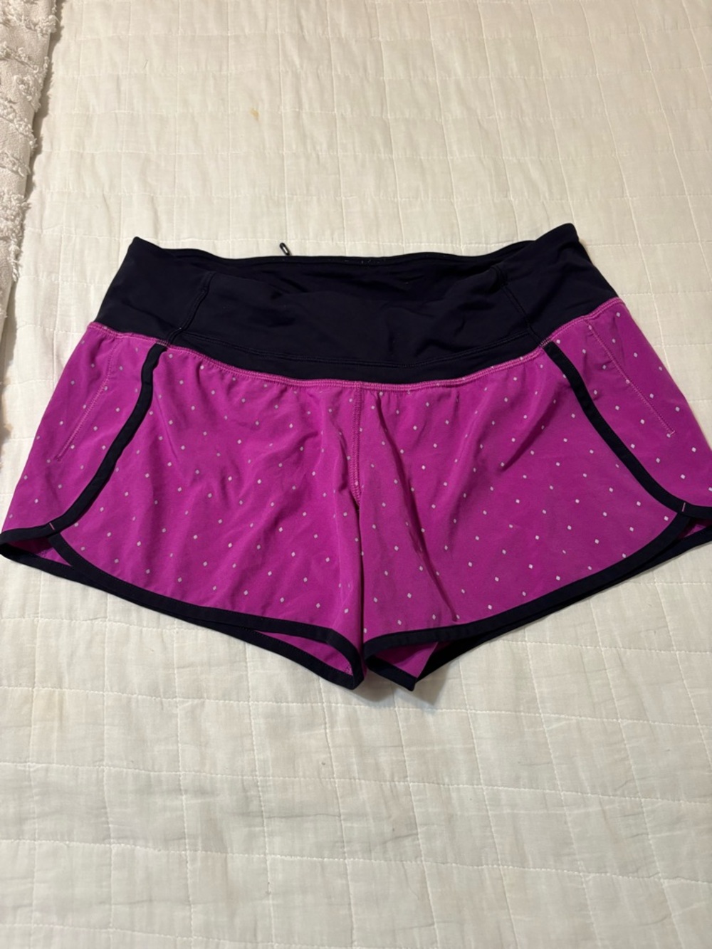 Lululemon Dot Run Time shorts with Navy Waistband and trim